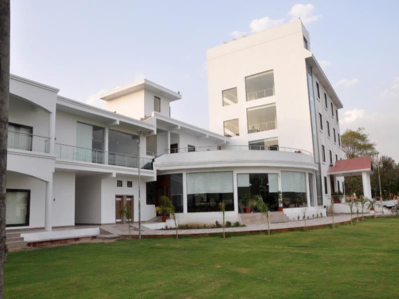 Palette - The Elegance Resort Chittorgarh Bagian luar foto