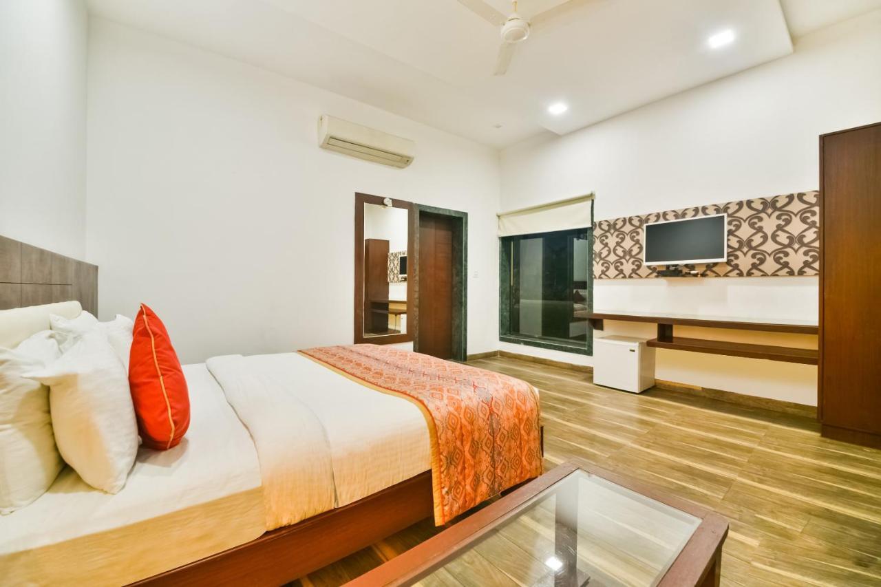 Palette - The Elegance Resort Chittorgarh Bagian luar foto