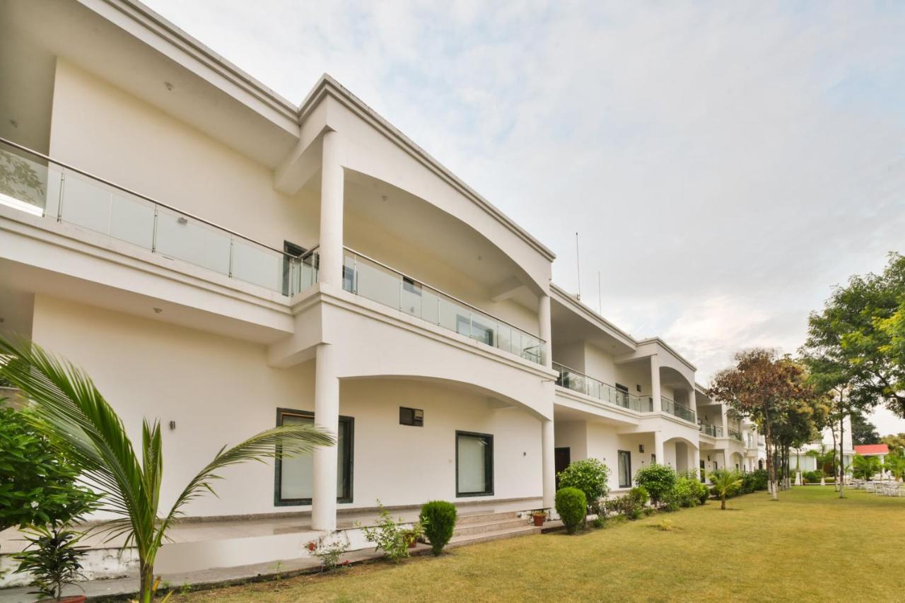 Palette - The Elegance Resort Chittorgarh Bagian luar foto