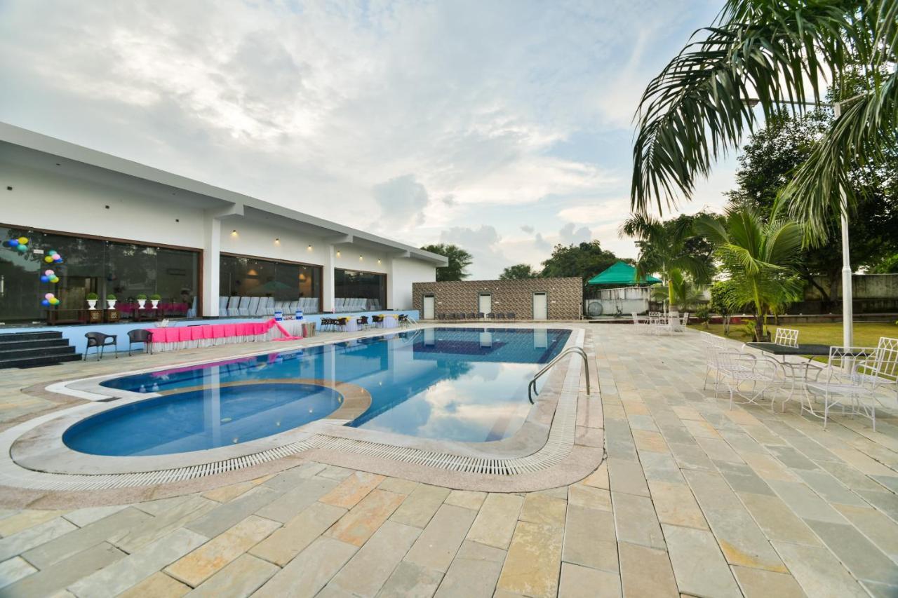 Palette - The Elegance Resort Chittorgarh Bagian luar foto