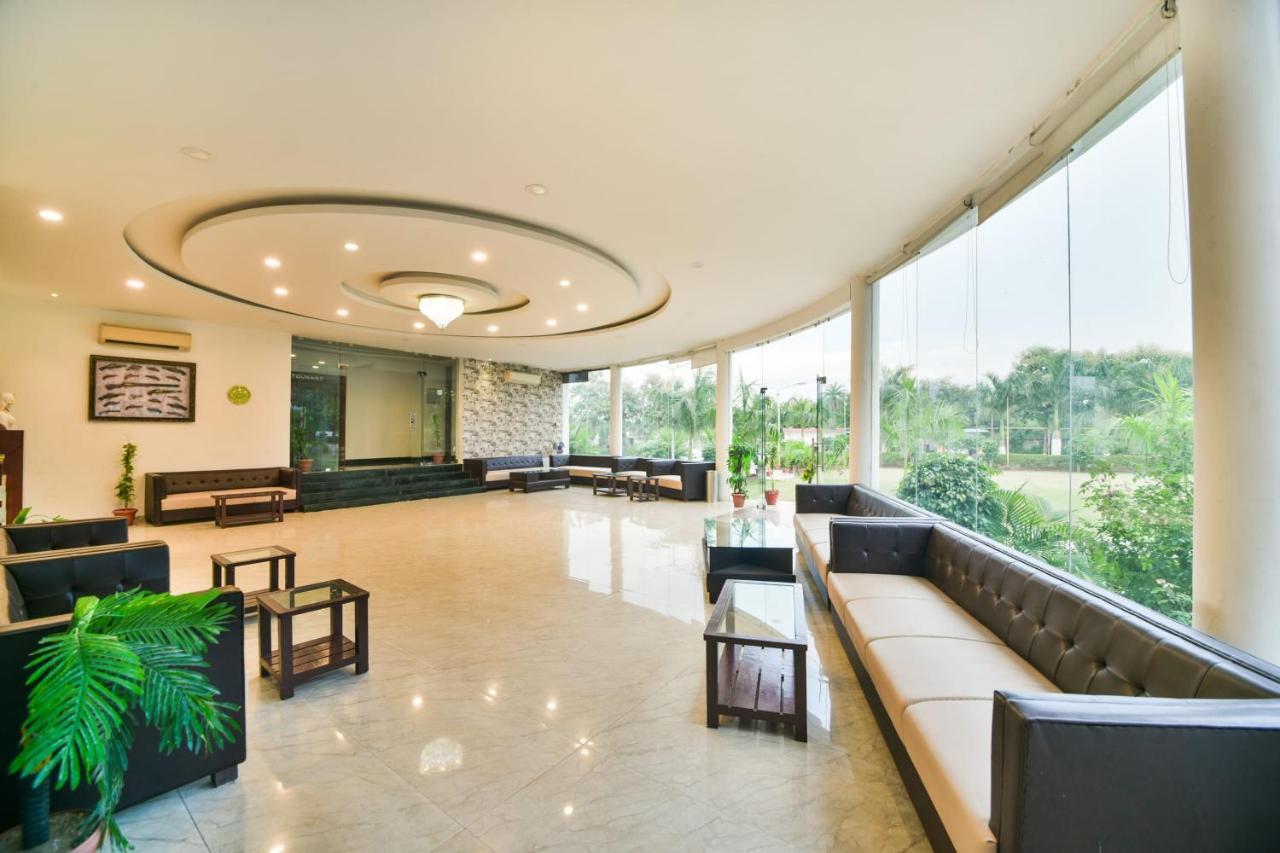 Palette - The Elegance Resort Chittorgarh Bagian luar foto