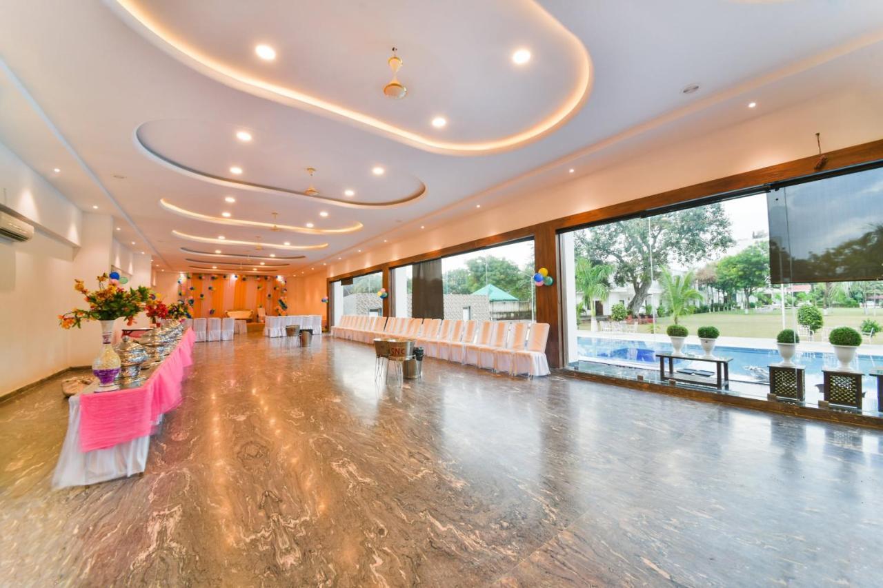Palette - The Elegance Resort Chittorgarh Bagian luar foto